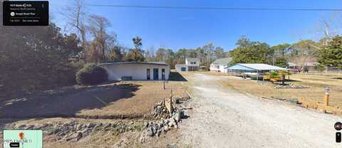 1179 Lake Road, Newport, NC 28570
