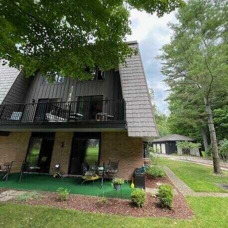 126 Flag Point Drive, Roscommon, MI 48653