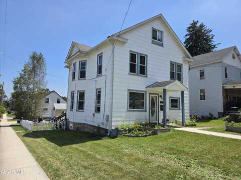 222 N Caroline Street, Ebensburg, PA 15931