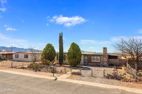 717 Skyline Drive, Huachuca City, AZ 85616