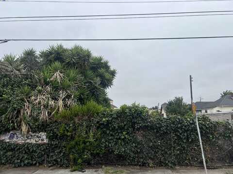 4016 E 12th St., Oakland, CA 94601