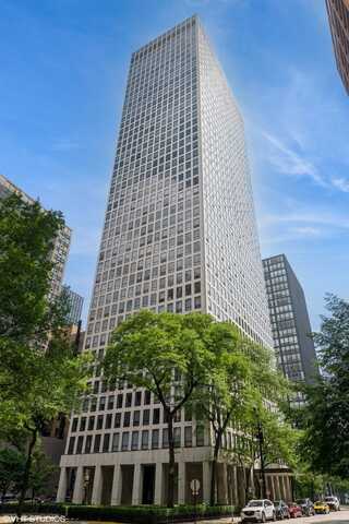 260 E. Chestnut Street, Chicago, IL 60611