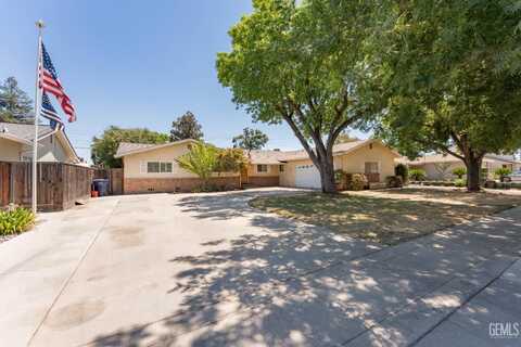800 Terrace Street, Porterville, CA 93274