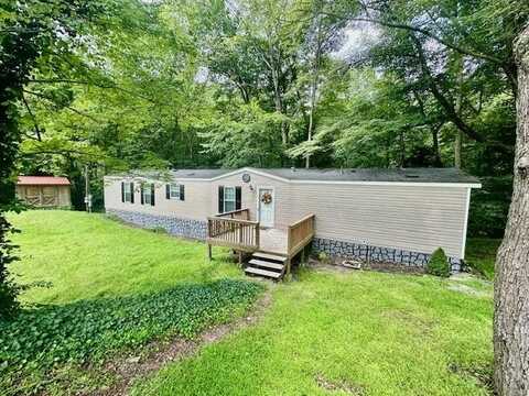 12 Mill Creek Road, MT. HOPE, WV 25880