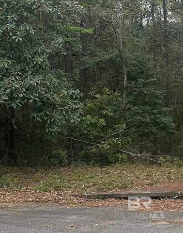 8 Pine Court, Saraland, AL 36571