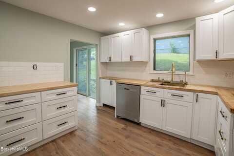 7 Hughes St, Adams, MA 01220