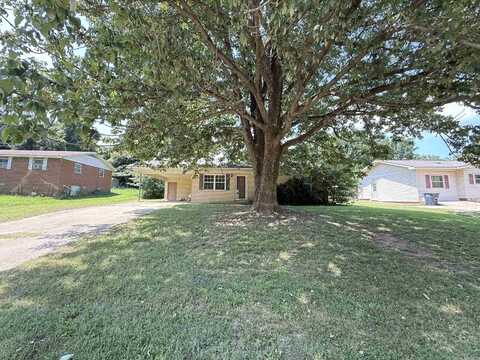 416 Lee Avenue, Piggott, AR 72454