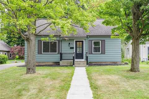 35 Briggs Avenue, Perinton, NY 14450