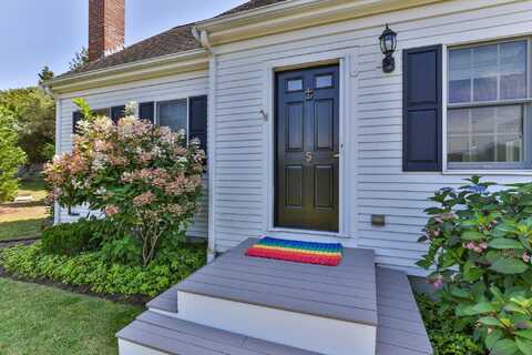 5 Glacier Drive, Truro, MA 02666
