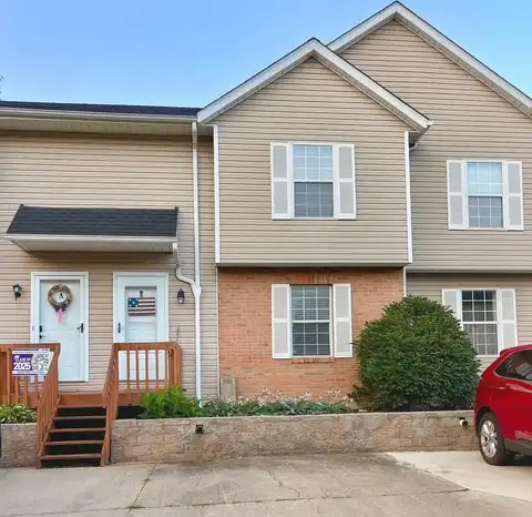 1239 Pineview Trail, Newark, OH 43055