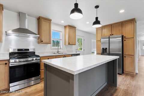 230 Ash St, Ponderay, ID 83852