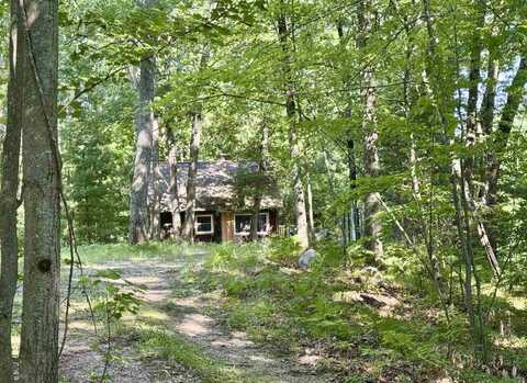 4375 E Cranberry Lake, Harrison, MI 48625