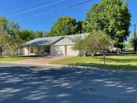 514 Hackberry St, Fredericksburg, TX 78624