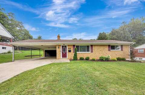 5538 Silverpoint Drive, Green, OH 45247