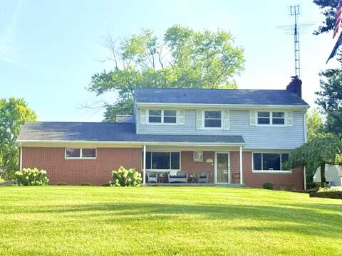 2565 Breezewood Drive, Marion, IN 46952