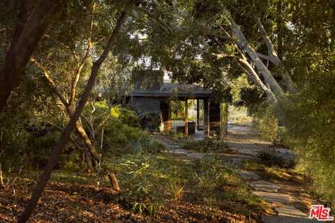 1338 Glen Oaks Blvd, Pasadena, CA 91105