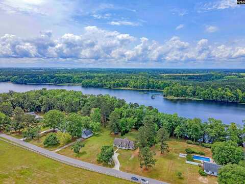 1403 Winnwood Lane, Summerton, SC 29148