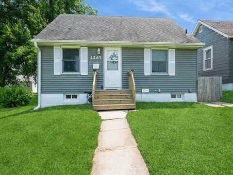 1267 18th Avenue SW, Cedar Rapids, IA 52404