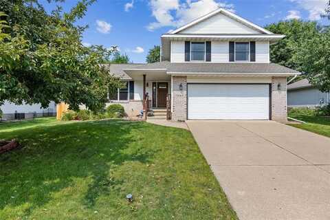 3060 Meadow Glen Street, Marion, IA 52302