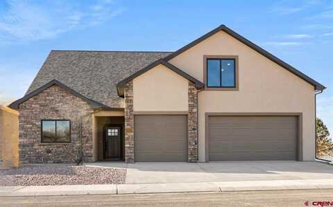 3315 Pinewood Street, Montrose, CO 81401