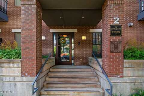 30 Whistler Ct, Saratoga Springs, NY 12866