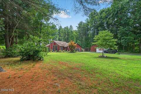 12 Amber Way, Ballston Spa, NY 12020
