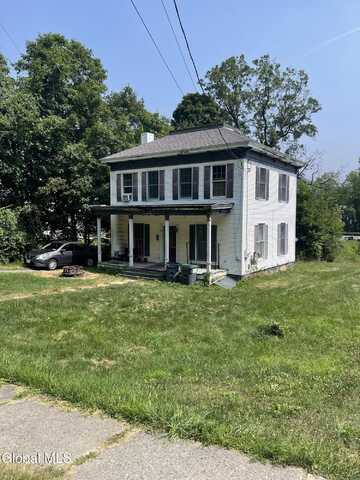 28 S Main Street, Berlin, NY 12022