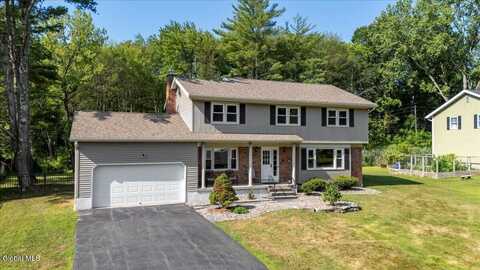 6 Pinecrest Drive, Bethlehem, NY 12159