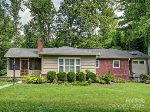 180 Rhododendron Drive, Hendersonville, NC 28739