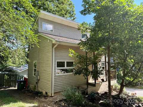 11 Pinewood Road, Asheville, NC 28805