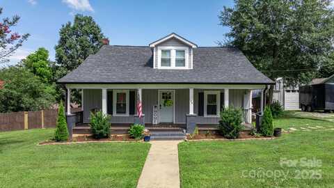 126 Huss Avenue, Hudson, NC 28638
