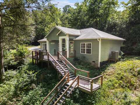 276 Tee Smith Drive, Pisgah Forest, NC 28768