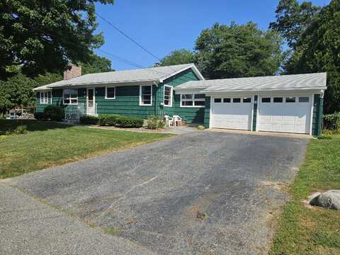 90 Westwood Drive, Groton, CT 06340
