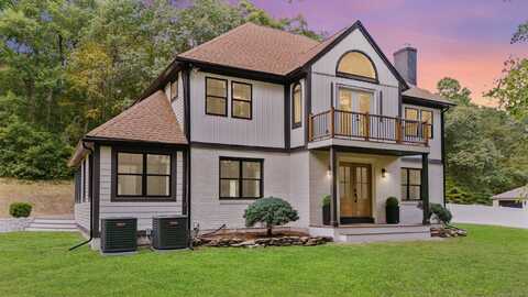60 Mountain Road, Colchester, CT 06415