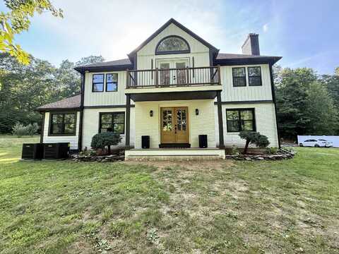 60 Mountain Road, Colchester, CT 06415