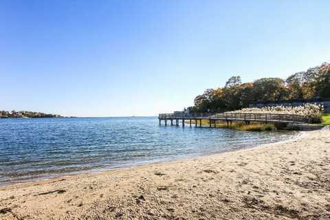 11 Harbour Village, Branford, CT 06405