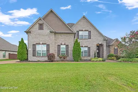 40 Ravenwood Drive, Jackson, TN 38305