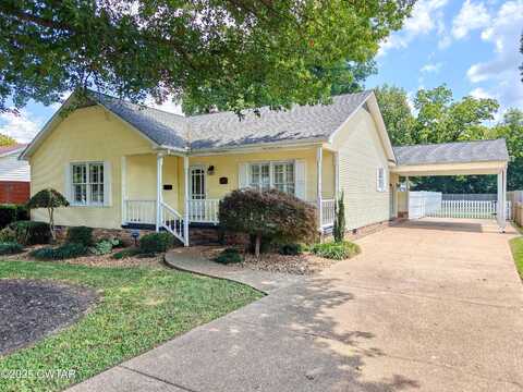 830 Stonewall Street N, McKenzie, TN 38201