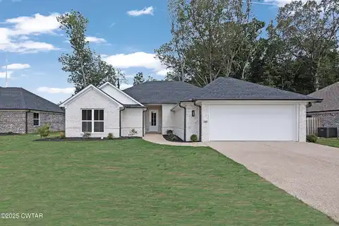 30 Grande Pines Cove, Jackson, TN 38305