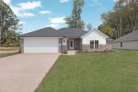36 Grande Pines Cove, Jackson, TN 38305