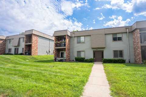4809 Woodland Avenue unit: 8, West Des Moines, IA 50266