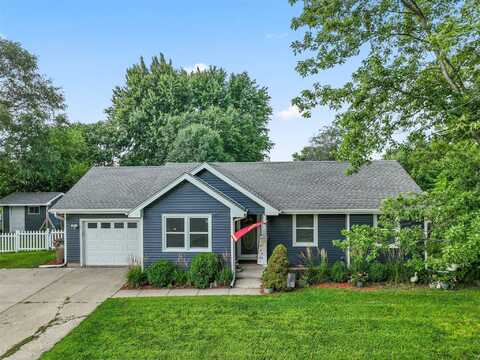 108 10th Street SE, Bondurant, IA 50035