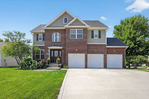 369 Georgetown Place, Norwalk, IA 50211