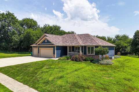 900 N S Court, Indianola, IA 50125