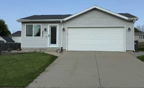 5655 SW Deerwood, Cedar Rapids, IA 52404