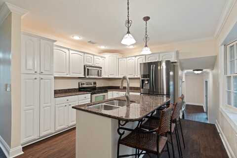 631 NE Country Club Avenue, Fort Walton Beach, FL 32547