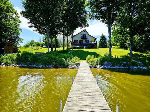 N9941 Donner Rd, Germfask, MI 49836