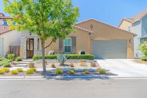 4452 Hillside Road, Madera, CA 93636