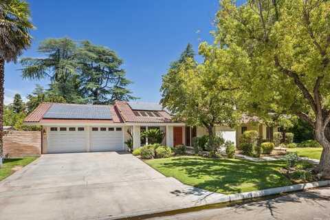 2696 Robinwood Lane W, Fresno, CA 93711