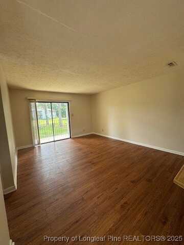 829 Applewood Lane, Fayetteville, NC 28303